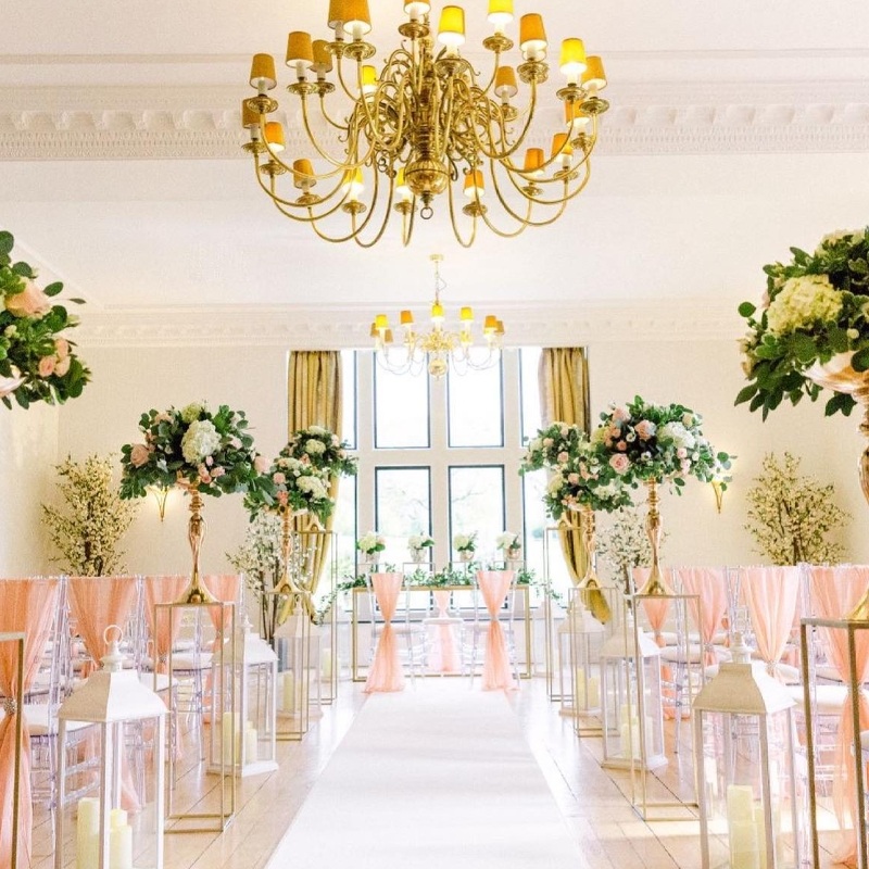 Image 2: Guildford Manor Wedding Show