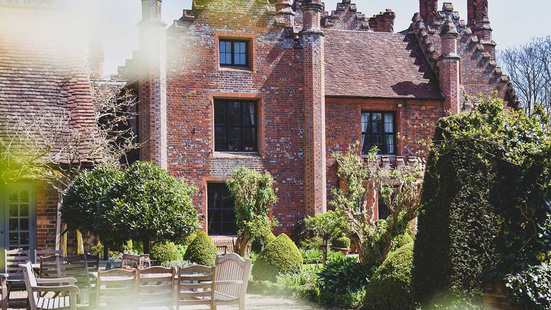 Image 3: Chenies Manor Wedding Show