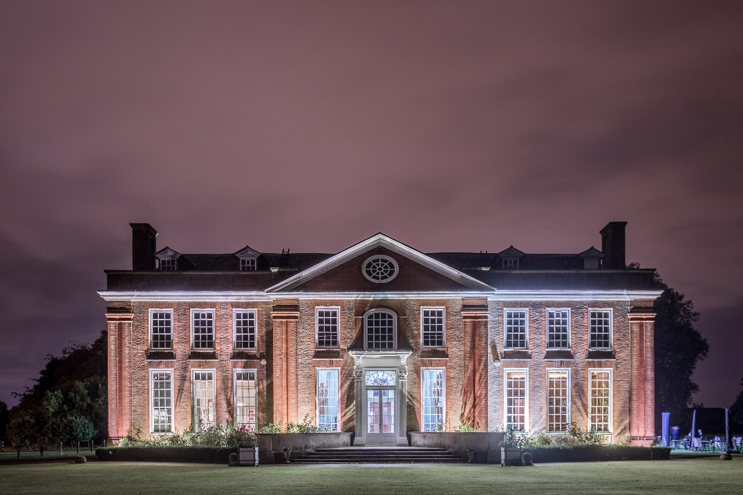 Image 5: Bradbourne House Wedding Show