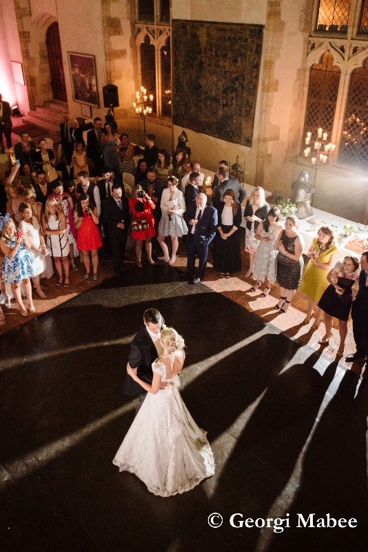 Image 3: Penshurst Place Spring Wedding Show