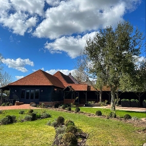 Old Essex Barn Wedding Show