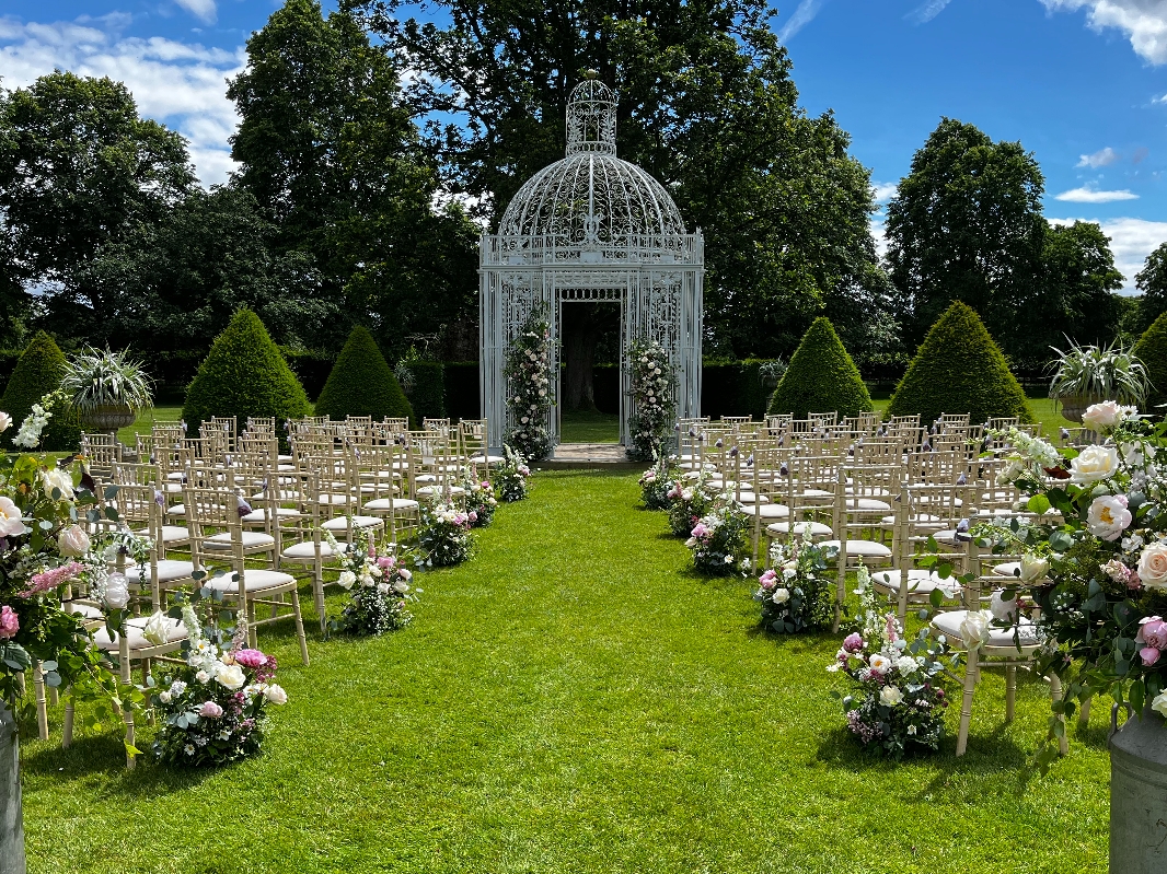 Image 5: Chenies Manor Wedding Show