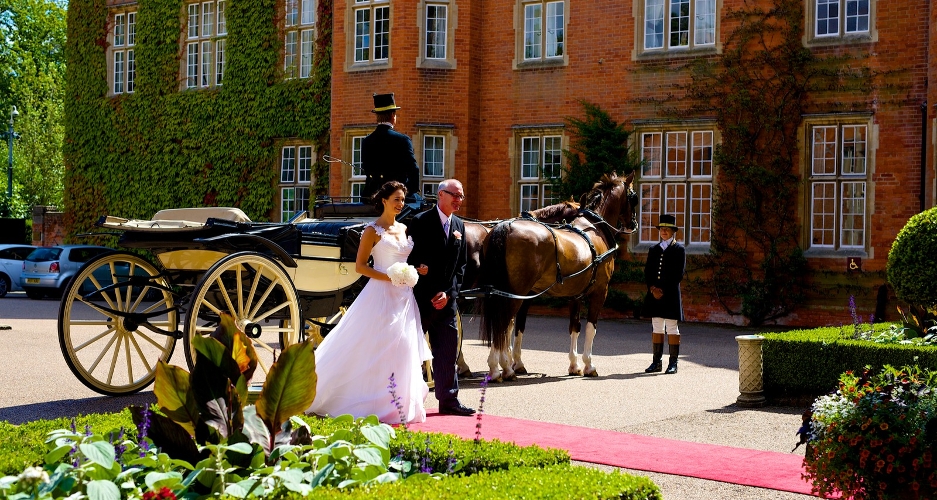 Image 3: Tylney Hall Wedding Show