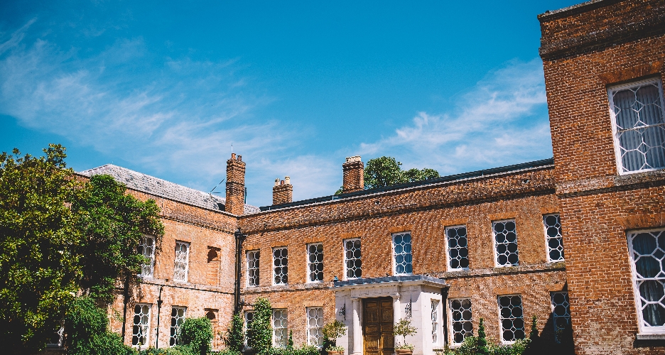 Image 12: Braxted Park Estate Wedding Show