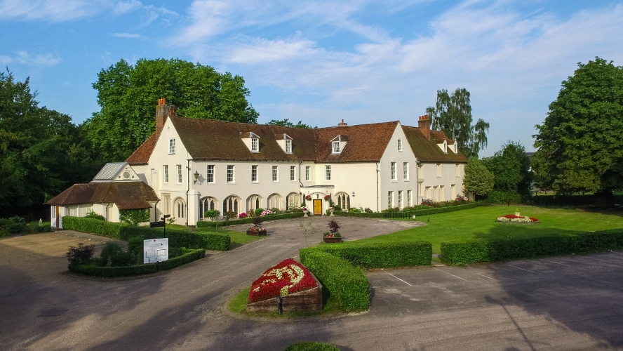 Image 5: Ware Priory Wedding Show