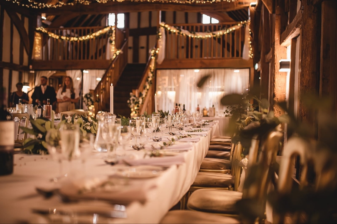 Image 3: Tudor Barn Wedding Show