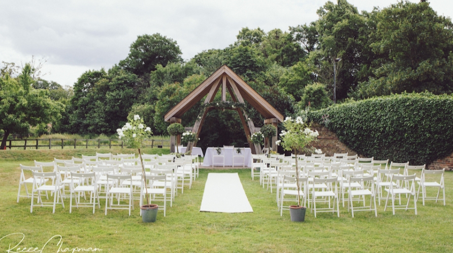 Tudor Barn Wedding Show in March