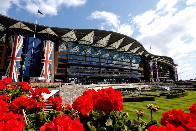 Signature Wedding Show at Ascot Racecourse in September