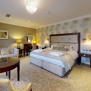 Oakley Hall Hotel