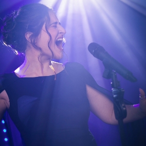 Jenny Oag Female Vocalist