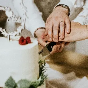 County Wedding Events Find a supplier category - Cakes