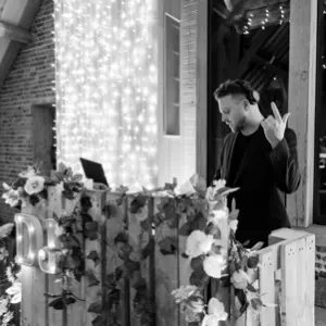 County Wedding Events Find a supplier category - Entertainment