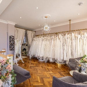 County Wedding Events Find a supplier category - Bridalwear