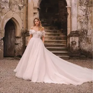 County Wedding Events Find a supplier category - Bridalwear