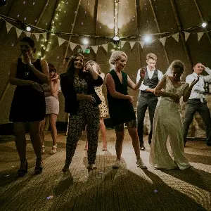 County Wedding Events Find a supplier category - Entertainment