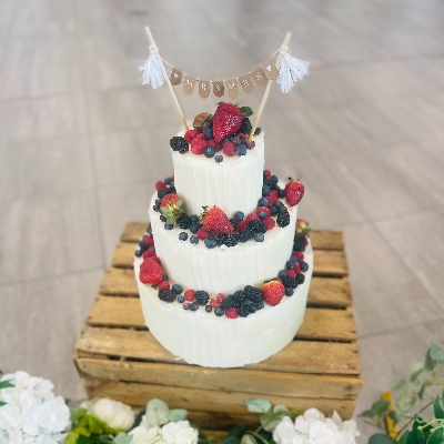 Find your wedding cake supplier at Ascot Racecourse's Signature Wedding Show