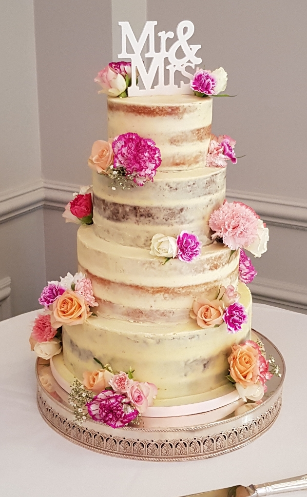Find your wedding cake supplier at Wembley Stadium's Signature Wedding Show: Image 1