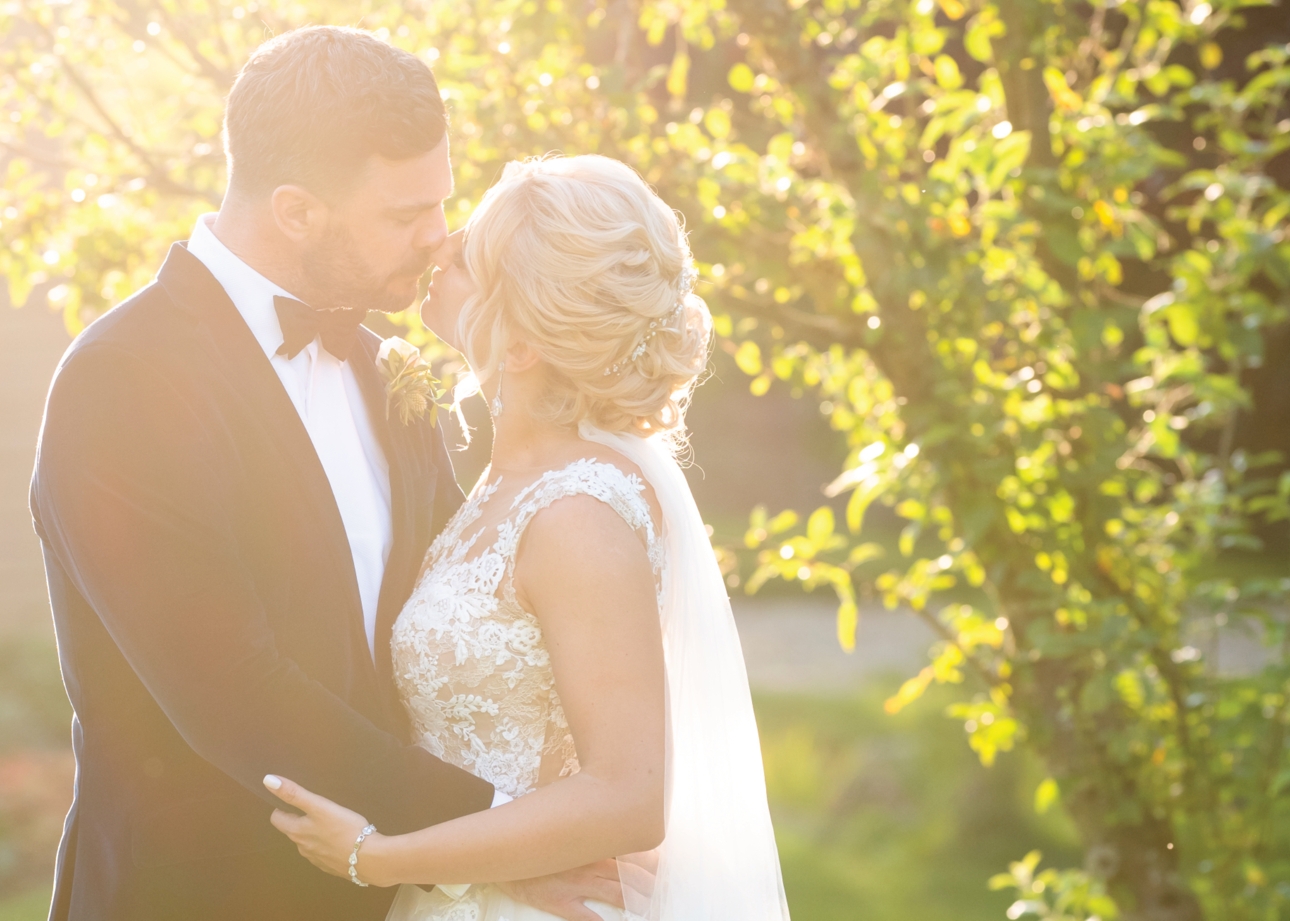 Meet wedding photographer Martyn Russell at Wembley Stadium: Image 1a