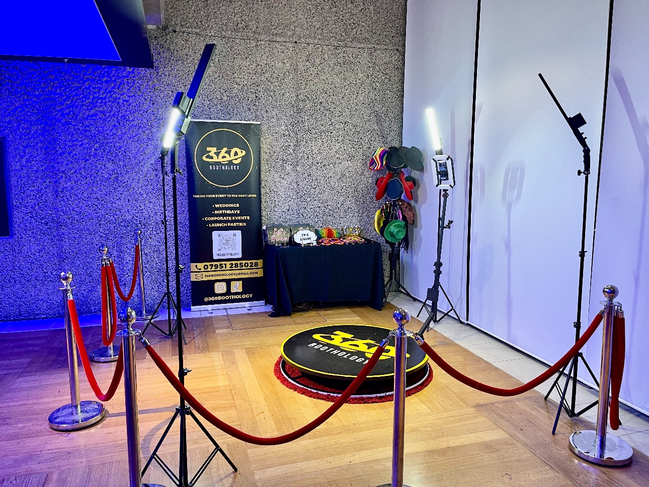 New innovative photo booth on show at the Signature Wedding Show, Ascot: Image 1a