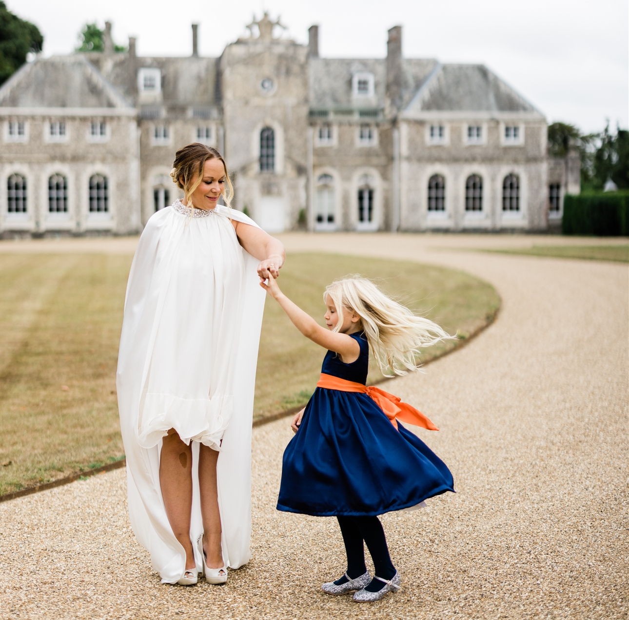 Come and meet Dawn Clarke Designs at Mercedes-Benz World Wedding Show!: Image 1a