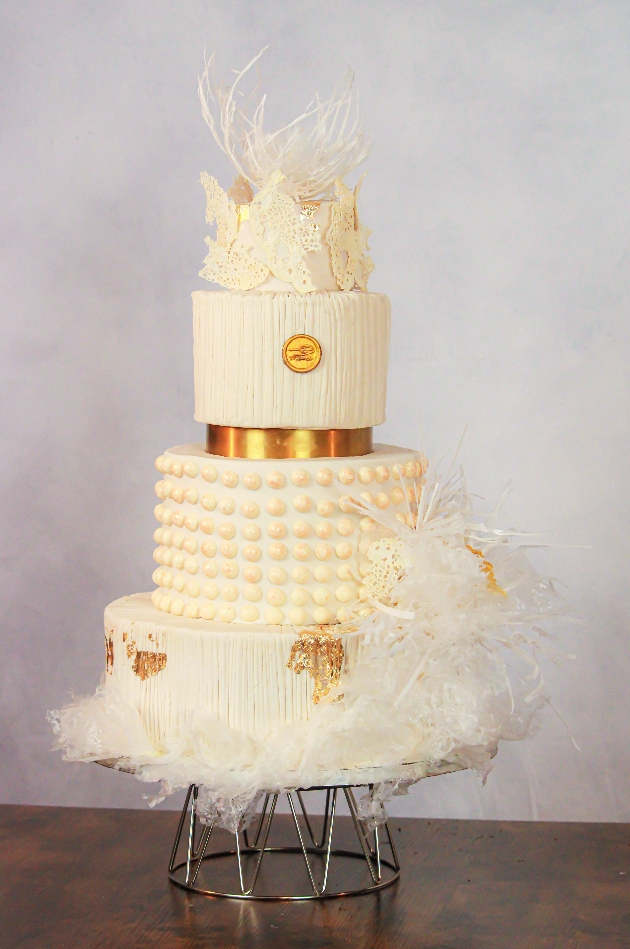 Wedding cake aplenty with The Artist Cake: Image 2a