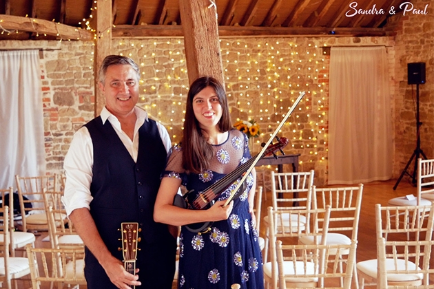 Come and meet Sandra and Paul, an instrumental duo on violin and guitar: Image 1