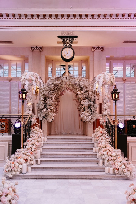 Stunning event flowers on display at County Wedding Events' Signature Wedding Show - Image 3